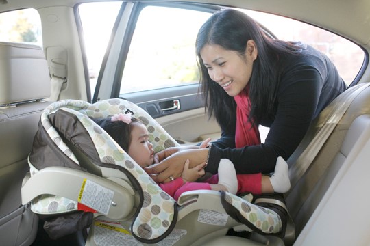 Kids On The Move How To Pick Safest Car Seats Juvenile Products Manufacturers Association - Safest Infant Car Seat 2020 Nhtsa